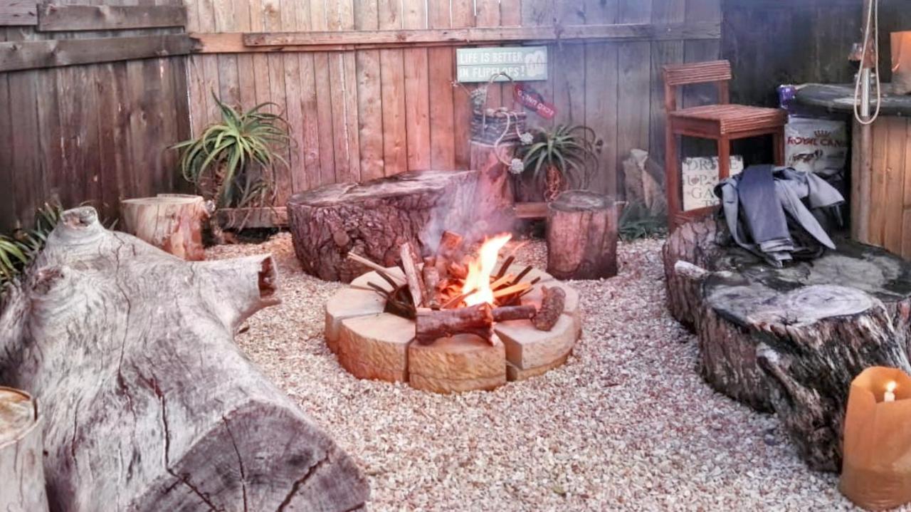 Log Inn East London Exteriér fotografie